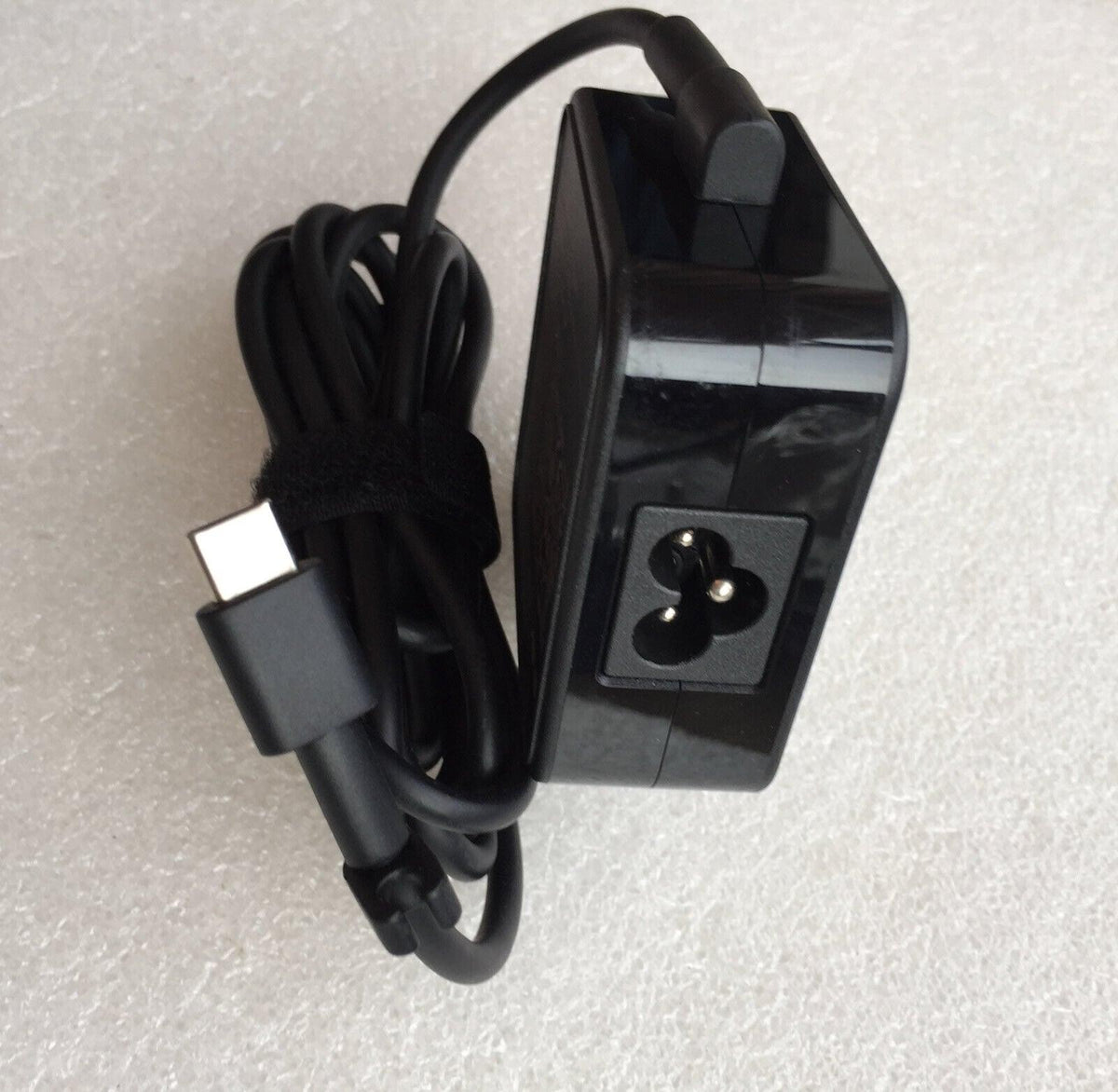 New Original Asus 65W USB-C Adapter Fr ASUS Zenbook 17 Fold OLED UX9702AA-XB79FT