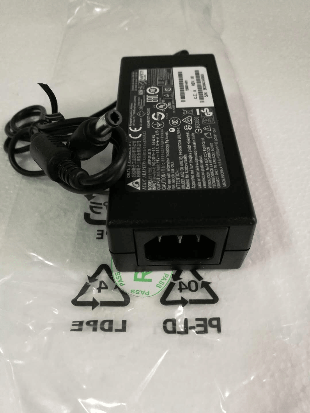 New Original 19V 2.1A 40W Adapter for AVtech AVC792ZPV Full D1 4CH H.264 DVR